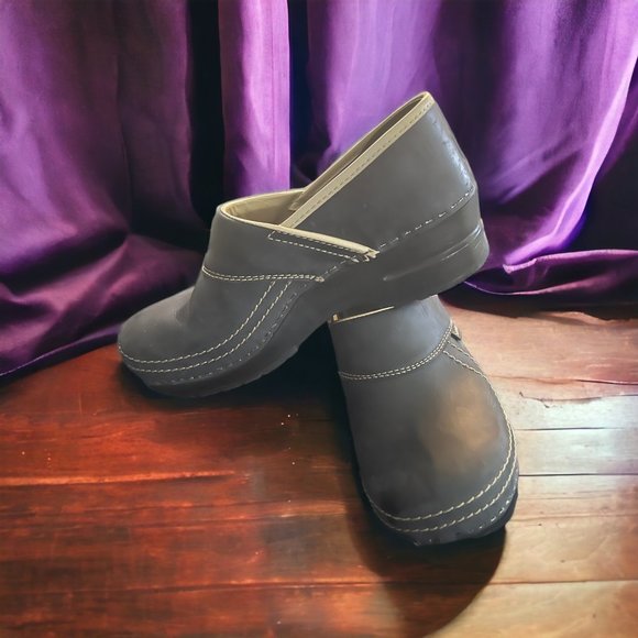 Sanita Blue Nursing Clogs Size 8.5 - Picture 2 of 4